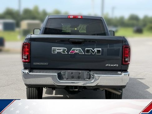 Used 2026 RAM 2500 Big Horn AWD/4WD image 4