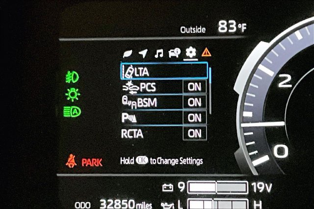 Used 2024 Toyota Tundra Limited AWD/4WD image 33