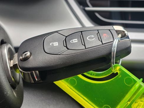 Used 2026 Chevrolet Trax LS w/ LS Convenience Package image 22