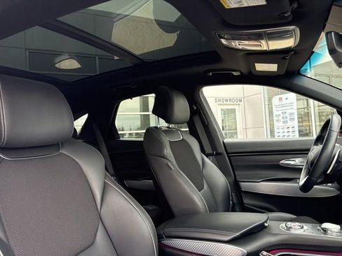 Used 2023 Genesis GV70 2.5T Sport Prestige w/ Sport Prestige Package image 36