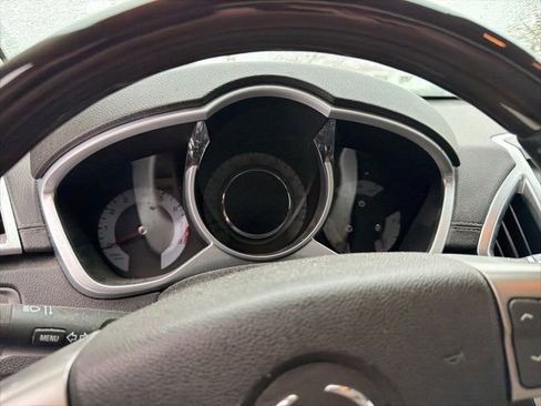 Used 2012 Cadillac SRX Luxury image 12