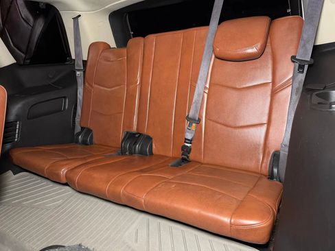 Used 2015 Cadillac Escalade Premium AWD/4WD image 19