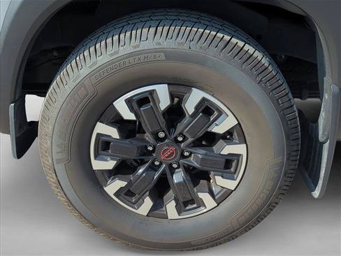 Used 2024 Nissan Frontier Pro-X RWD image 6