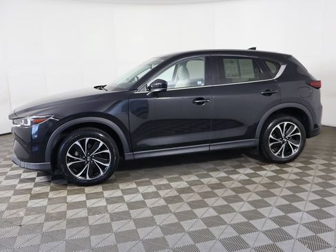 Used 2022 MAZDA CX-5 AWD 2.5 S w/ Premium Package image 17