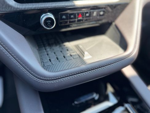 New 2025 Ford Explorer Platinum w/ LUX Leather Package image 23