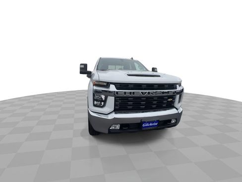 Used 2022 Chevrolet Silverado 3500 LT w/ Convenience Package AWD/4WD image 2