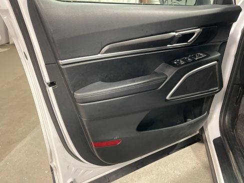 Used 2025 Kia Telluride S image 21