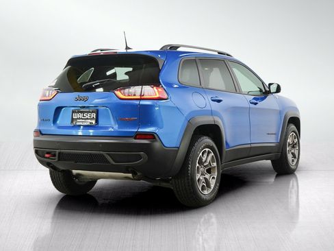 Used 2020 Jeep Cherokee Trailhawk w/ Cold Weather Group AWD/4WD image 5
