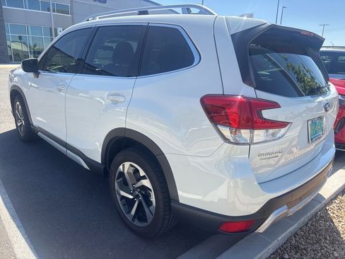 Used 2023 Subaru Forester Touring image 5