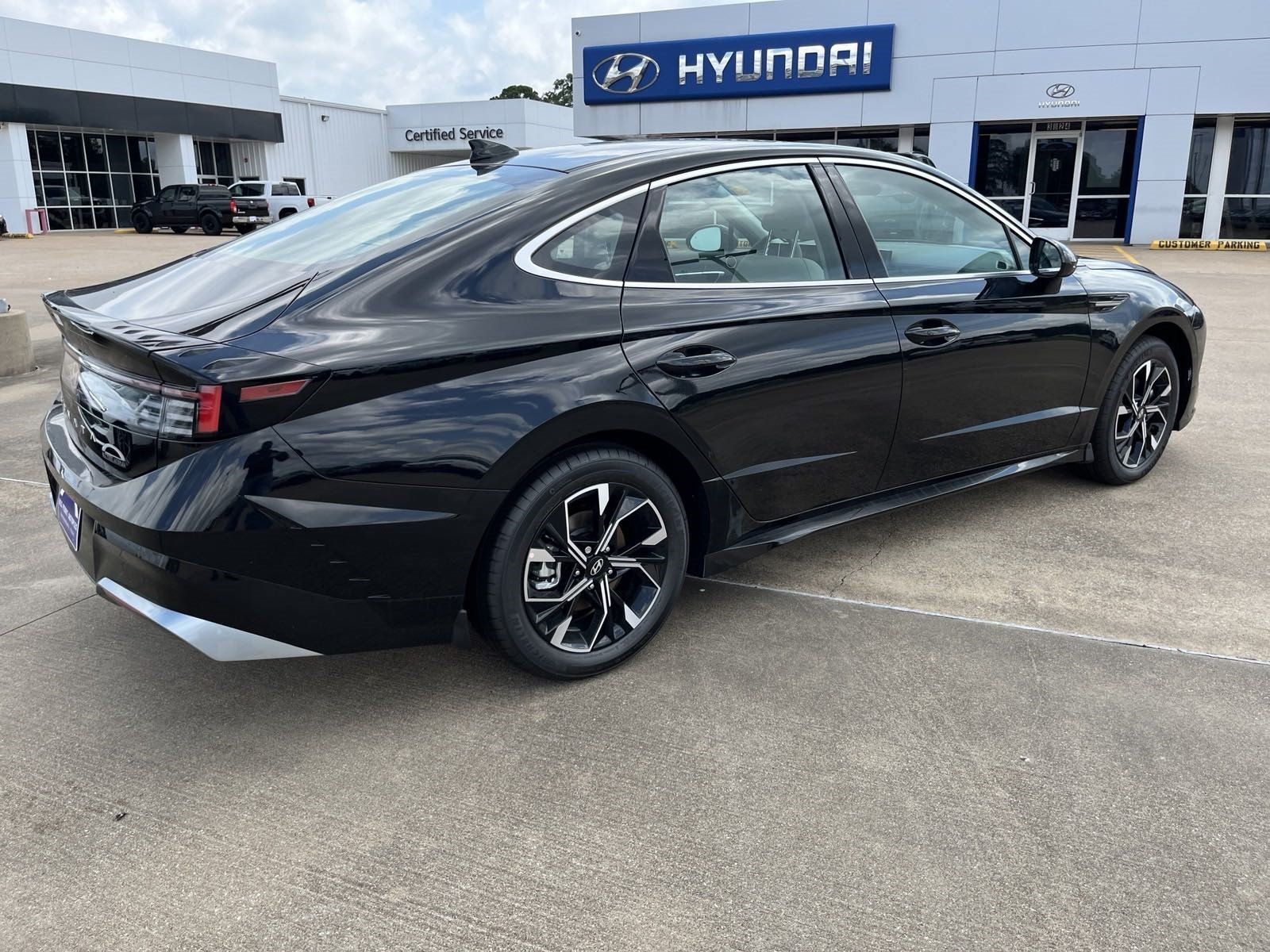 New 2024 Hyundai Sonata SEL FWD image 3