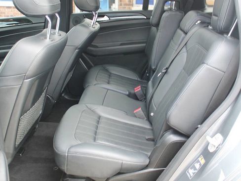 Used 2017 Mercedes-Benz GLS 450 4MATIC image 19