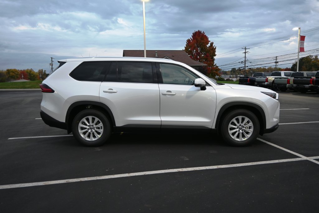 New 2026 Toyota Grand Highlander AWD Hybrid image 11