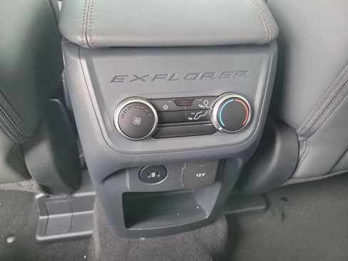 New 2026 Ford Explorer Active w/ Active Comfort Package RWD image 19