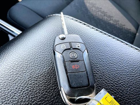 Used 2019 Ford F150 XLT w/ Equipment Group 302A Luxury image 17