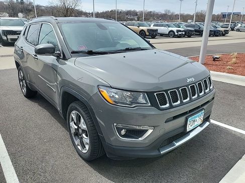 Used 2020 Jeep Compass Limited image 2