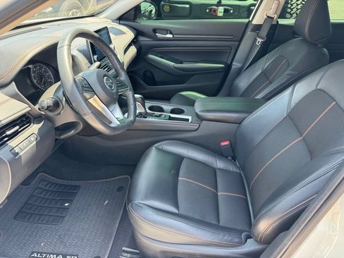 Used 2022 Nissan Altima 2.5 SR w/ Midnight Edition Package FWD image 20