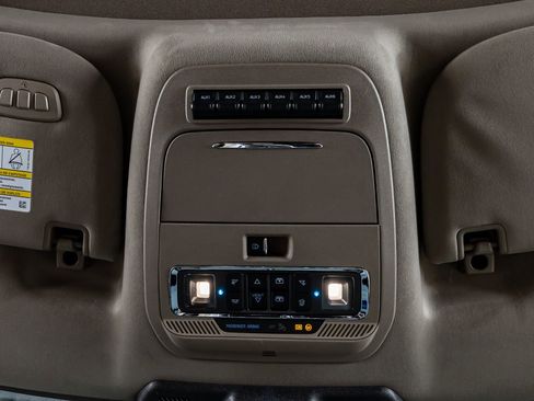 Used 2026 Ford F450 Platinum w/ Platinum Plus Package image 28