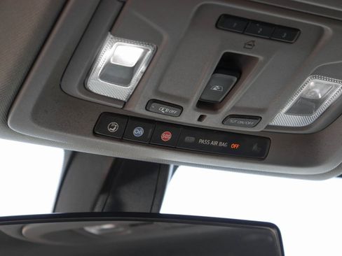 Used 2021 Chevrolet Silverado 1500 LT Trail Boss w/ Convenience Package II image 28