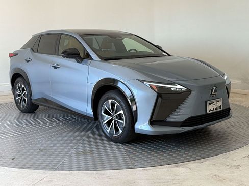 Used 2023 Lexus RZ 450e Premium w/ Technology Package AWD/4WD image 7
