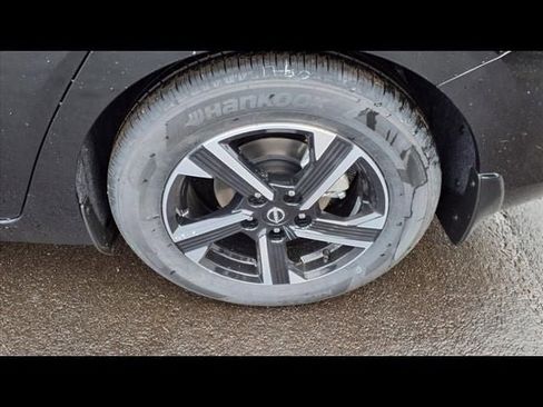 New 2025 Nissan Sentra SV w/ All-Weather Package image 9