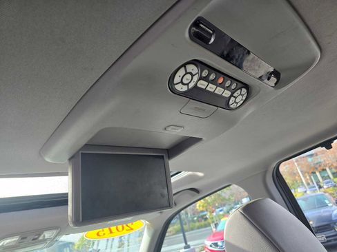 Used 2015 Honda Pilot Touring image 23