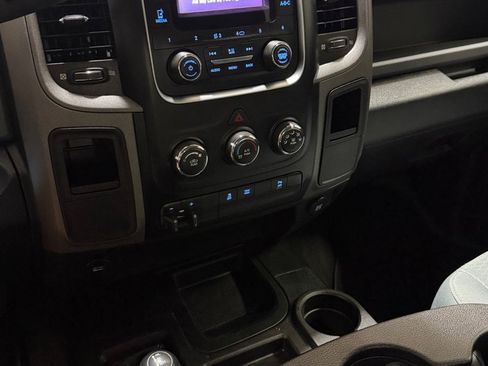 Used 2017 RAM 3500 Tradesman w/ Chrome Appearance Group AWD/4WD image 13