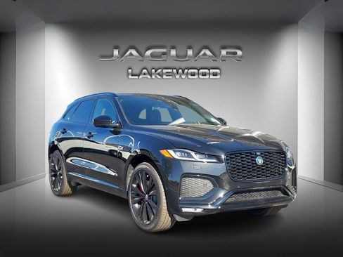 New 2026 Jaguar F-PACE R-Dynamic S image 5