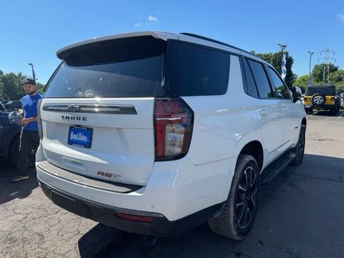 Used 2022 Chevrolet Tahoe RST w/ Luxury Package AWD/4WD image 2
