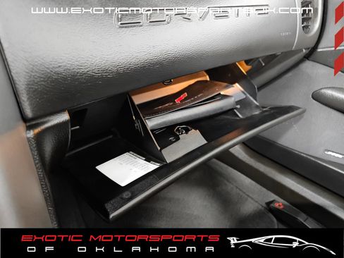 Used 2006 Chevrolet Corvette Convertible w/ Preferred Equipment Group RWD image 36