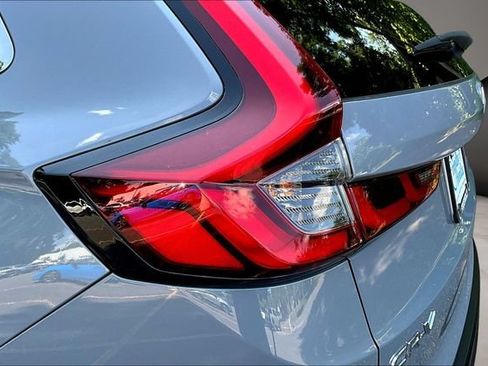 Used 2025 Honda CR-V LX image 23
