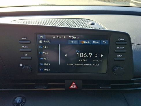 Certified 2025 Hyundai Elantra Sport image 17