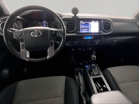 Used 2020 Toyota Tacoma TRD Off-Road w/ Technology Package image 7