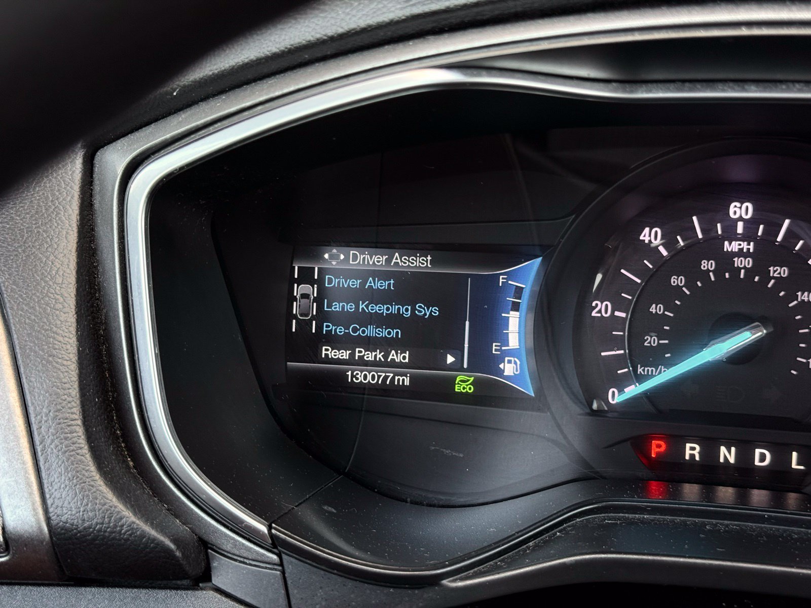Used 2019 Ford Fusion SE FWD image 28