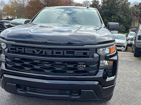 New 2026 Chevrolet Silverado 1500 Custom image 2
