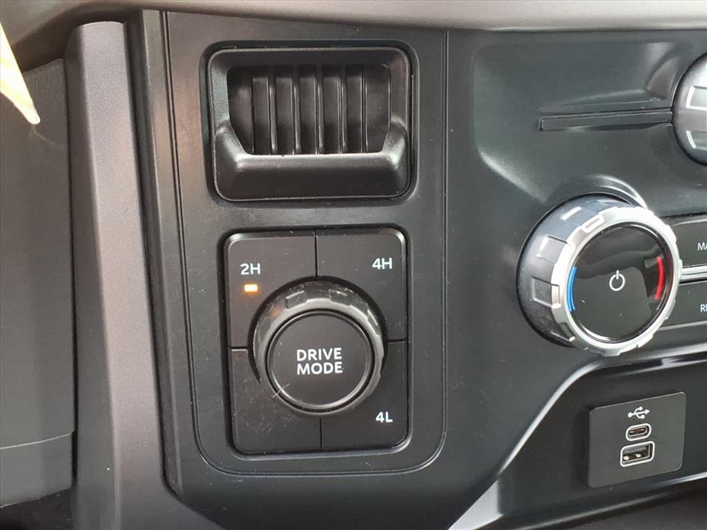 Used 2025 Ford F150 XLT w/ Equipment Group 301A Standard AWD/4WD image 24