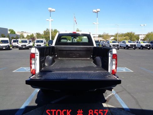 Used 2018 Ford F250 XL w/ Power Equipment Group RWD image 5