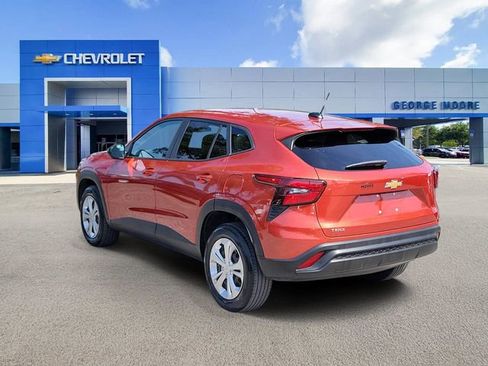 Certified 2024 Chevrolet Trax LS FWD image 3