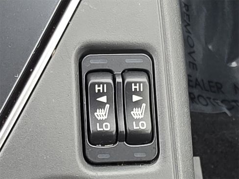 Used 2024 Subaru Crosstrek 2.0i Premium image 23