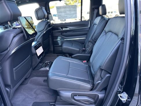 New 2026 Jeep Grand Wagoneer Summit image 47