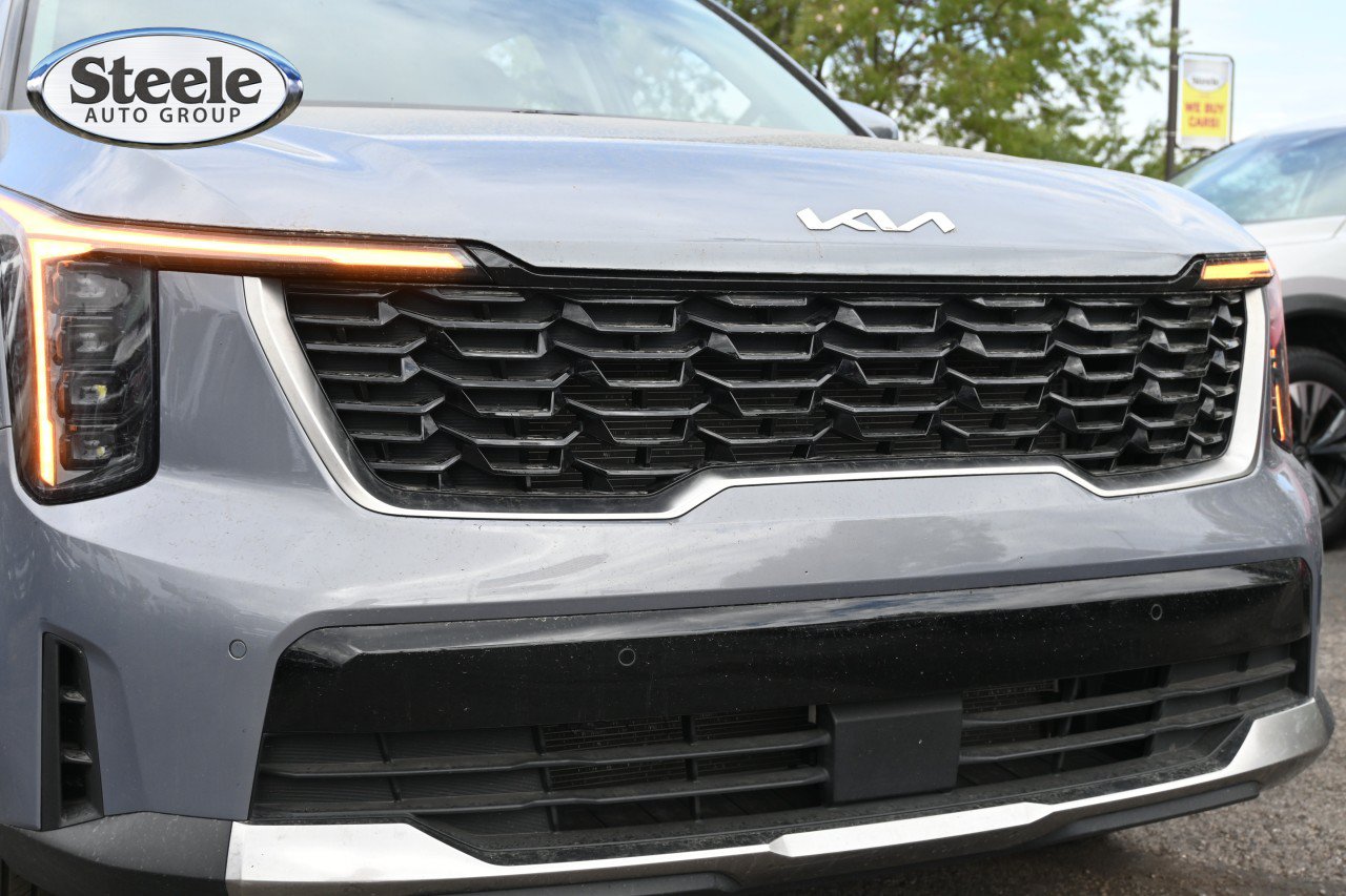 Used 2025 Kia Sorento S AWD/4WD image 29