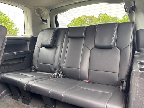 Used 2015 Honda Pilot Touring image 14