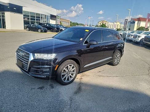 Used 2019 Audi Q7 3.0T Prestige w/ Prestige Package AWD/4WD image 3