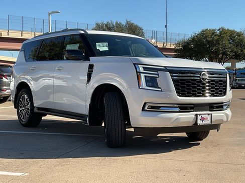 New 2026 Nissan Armada Platinum image 4