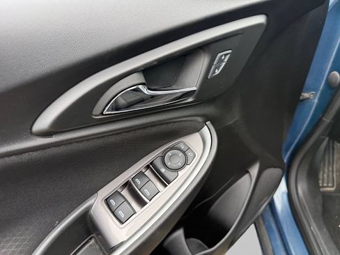 Used 2024 Chevrolet Malibu LT FWD image 19