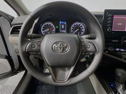 Used 2024 Toyota Camry SE FWD image 18
