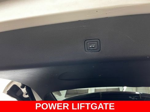 Used 2020 Chevrolet Traverse RS w/ LPO, Floor Liner Package AWD/4WD image 46