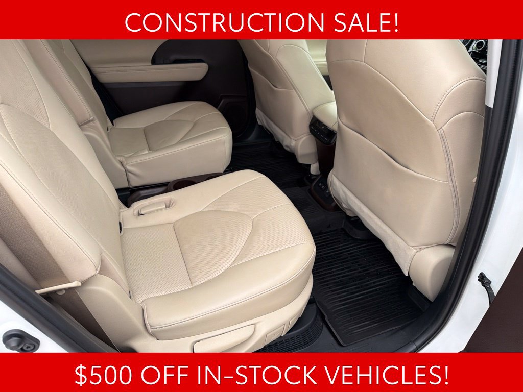 Used 2020 Toyota Highlander Limited FWD image 23