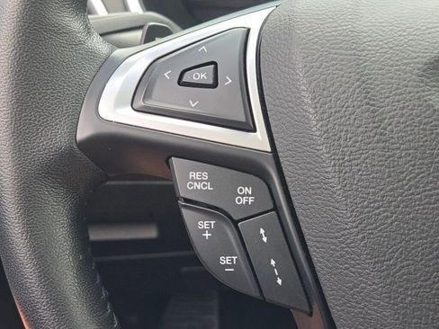 Used 2017 Ford Edge Titanium w/ Equipment Group 301A AWD/4WD image 32