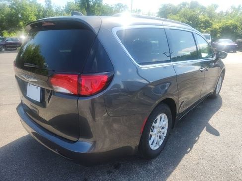 Used 2021 Chrysler Voyager Lxi FWD image 5