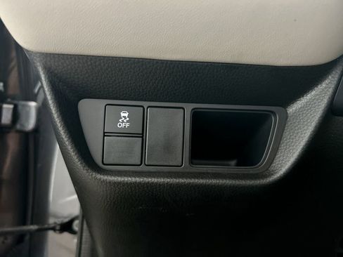 Used 2023 Honda HR-V LX image 16